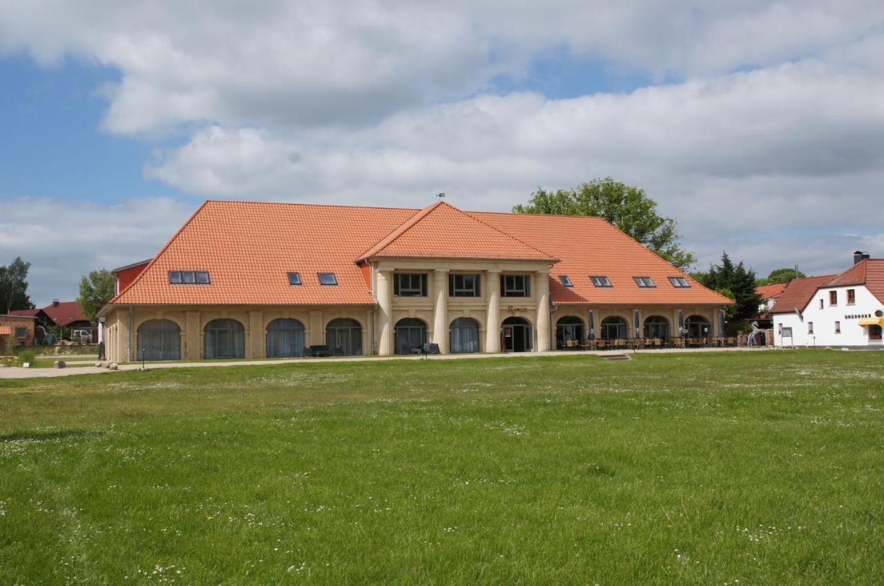 ホテル Die Remise Marengo Stolpe auf Usedom エクステリア 写真